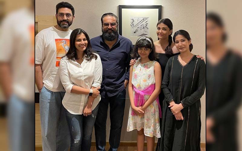Aishwarya Rai Bachchan, Abhishek Bachchan And Daughter Aaradhya Are All Smiles As They Pose With R Sarath Kumar's Family -See Pics