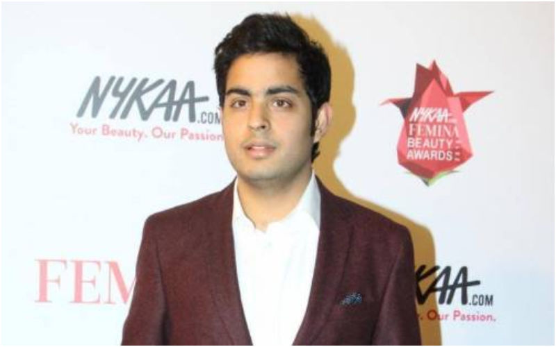 Akash Ambani Spotted Driving His Favourite Car! THIS Swanky Ride Is Price At Rs 4.2 Crores; READ BELOW FOR MORE DETAILS!