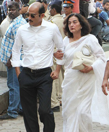 Akshaye Khanna And Geetanjali Khanna