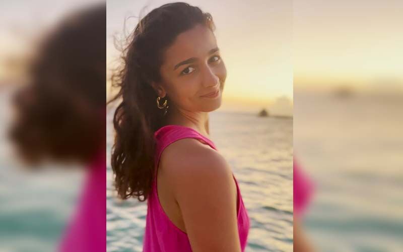 Alia Bhatt Expresses Her 'Love For Sunsets', Fans Give Her Latest Post A Ranbir Kapoor Twist, Say ‘Ranbir’s Sunshine Loves Sunset’