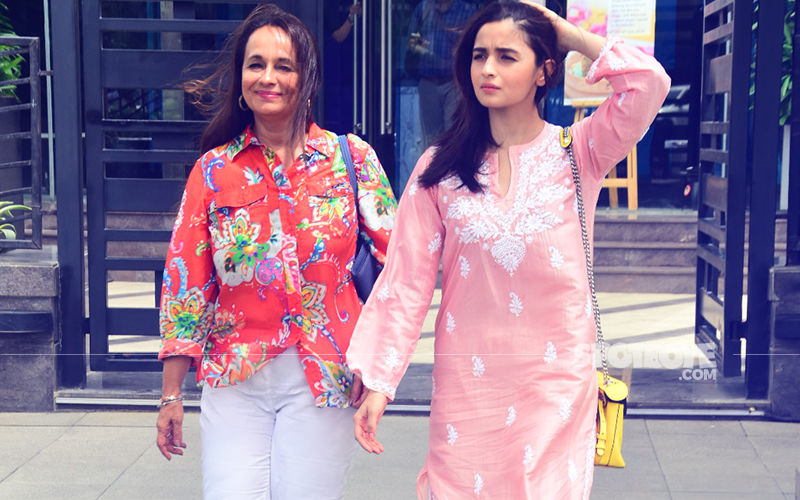Alia Bhatt Takes Mommy Dearest Soni Razdan On A Lunch Date