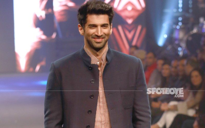 Aditya Roy Kapur Admits To Being Caught While 'Making Out In Public' And 'Urinating' - OUCH!