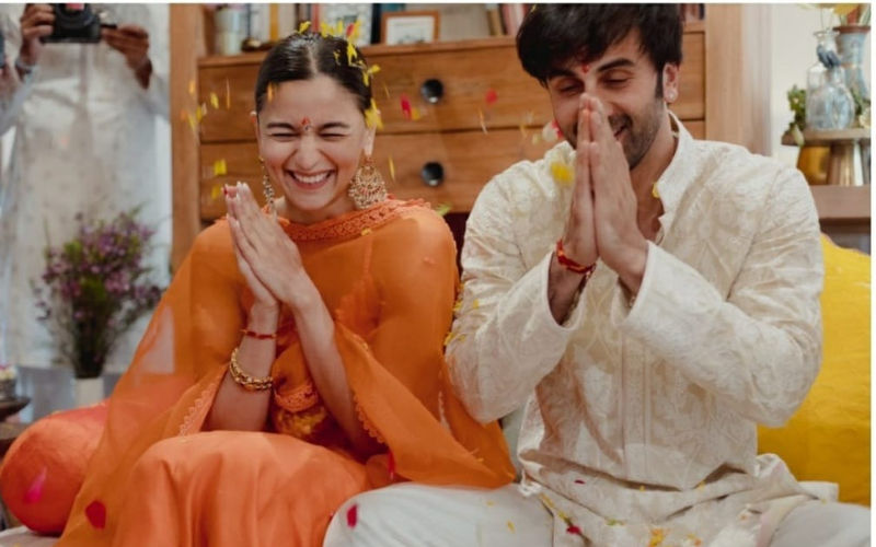 Alia Bhatt And Ranbir Kapoor’s First Public Appearance Post Announcing Pregnancy, Overwhelmed Fans Says, ‘Their Love Is Just Kesariyaaa’