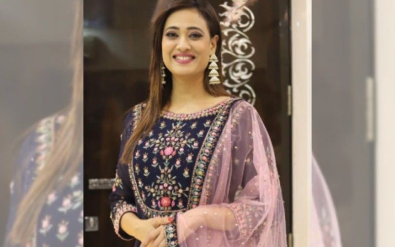 After Estranged Husband Abhinav Kohli's Shocking Videos, Shweta Tiwari Posts For The First Time; Churns Out Fashion Inspo Ahead Of Diwali 2020 - PICS