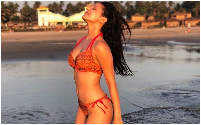 5 Times Amyra Dastur Spelt Bold To The T- View PICS Inside