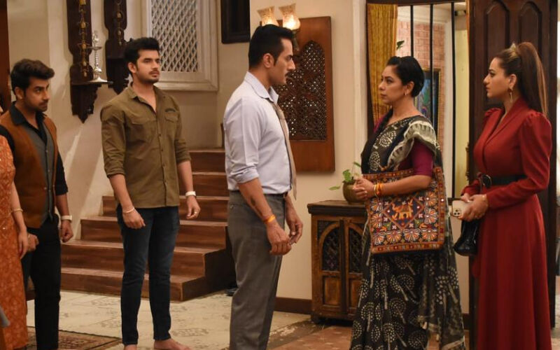 Anupamaa SPOILER ALERT: Anu Asks Vanraj To Stop Acting Like A ‘Bechara’, Reminds Him Of Time He Made Her Life Hell; Latter Is Planning Something Big’