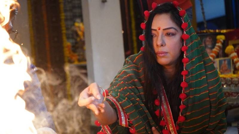 Anupamaa: Producer Rajan Shahi Conducts A Havan On Sets In The Presence Of Rupali Ganguly, Sudhanshu Pandey And Others - PICS