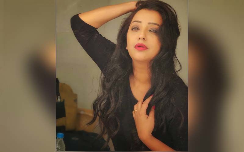 Tuza Maza Jamtay: Apurva Nemlekar Teases Fans With Intriguingly Flirty Teasers Of Her New TV Show