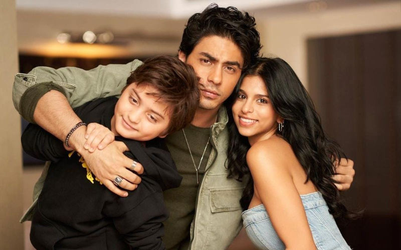 Shah Rukh Khan's Son Aryan Khan Returns To Social Media With A Super Cute Picture After Battling Drugs Case; Father SRK's Reaction Is Unmissable: ‘Why I Don’t Have These Pictures!’