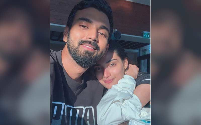 Athiya Shetty Wears Beau KL Rahul's Hoodie In New Photos; He Reacts, Fans Say 'So Cute' -PICS INSIDE