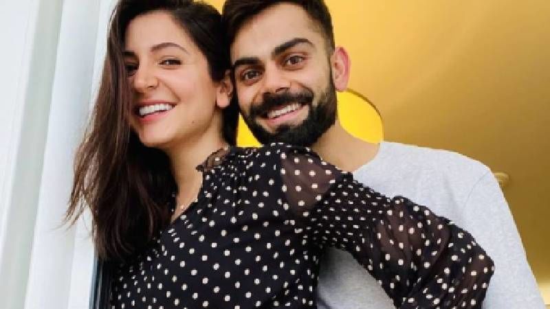 Anushka Sharma And Virat Kohli Visit Their New Family Home In Juhu After Doctor's Visit