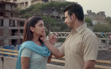 '3 स्टोरीज़’ का रोमांटिक गाना ‘बस तू है’ देख आपको भी अपना प्यार याद आ जाएगा