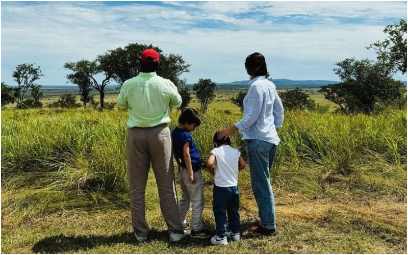 Saif Ali Khan-Kareena Kapoor With Their Cute Little Munchkins Taimur And Jeh Send Holi Wishes From Serengeti Africa - SEE PIC
