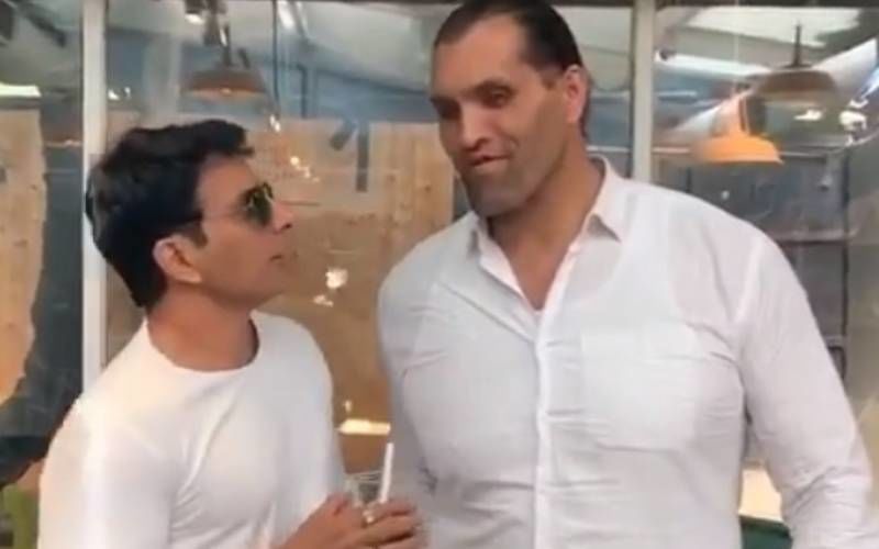 Sonu Sood's Claim Of Being The Tallest Celeb In Bollywood Gets An Epic Reaction From The Great Khali- Video