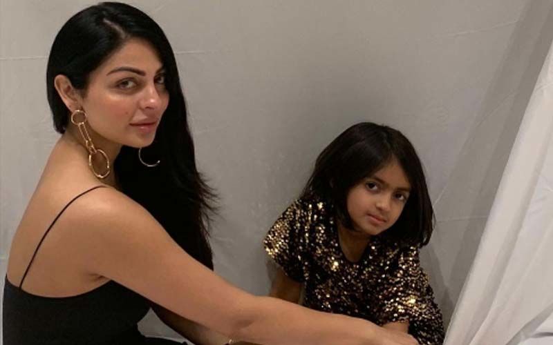 Neeru Bajwa Gives A Makeover To Her Daughter Aanaya; Shares An Adorable Reel Video