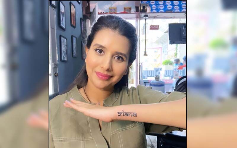 Charu Asopa Gets Daughter Zianas Name Tattooed On Her Wrist As The Little  Munchkin Turns 4 Months Old