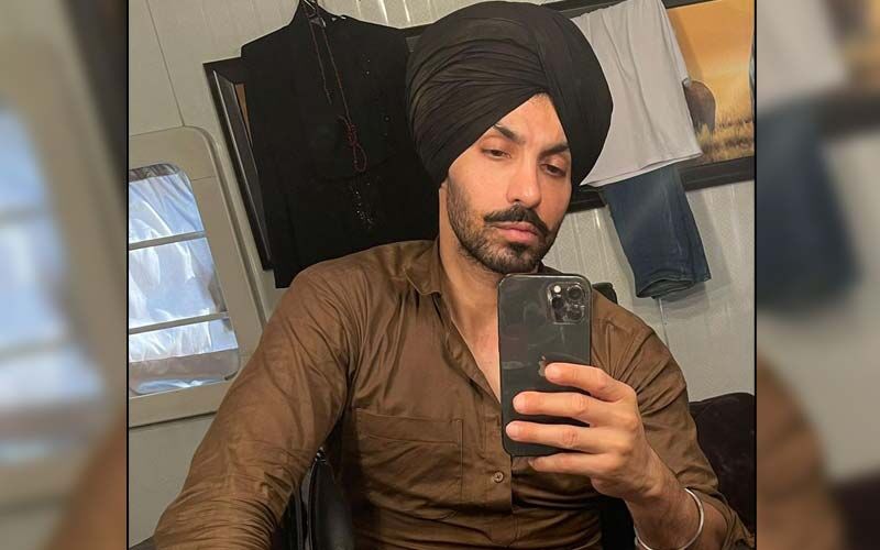 Punjabi Actor Deep Sidhu, Who Was Accused In Red Fort Violence Case, Dies In A Road Accident -Details Inside