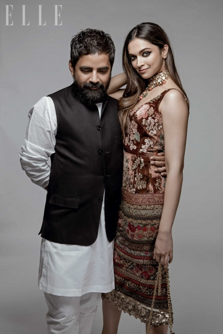 Deepika Padukone Poses With Sabyasachi Mukherjee