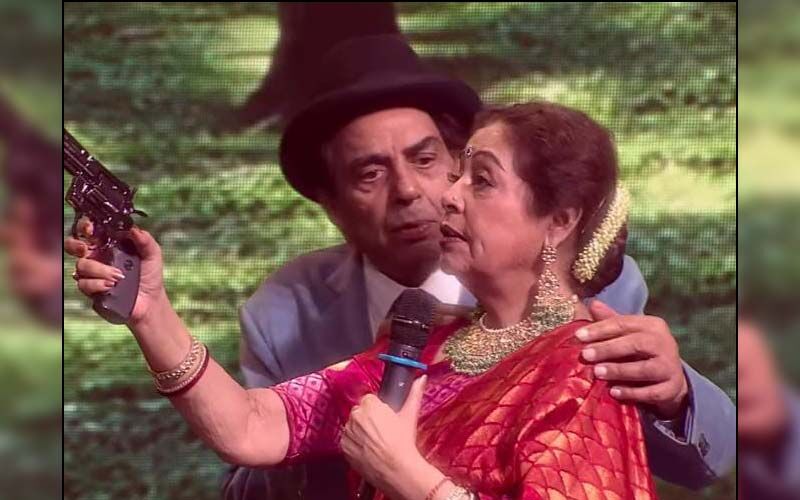 India's Got Talent: Dharmendra Recreates A Scene From Sholay With 'Basanti' Kirron Kher, Shilpa Shetty Can't Stop Laughing -WATCH VIDEO