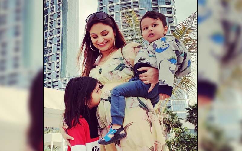 Bigg Boss Fame Dimpy Ganguly Announces 3rd Pregnancy, Shares An Adorable Pic Featuring Son And Daughter; 'Can't Believe Very Soon This Love Will Become x3'