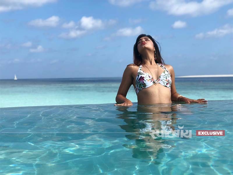 divya divya