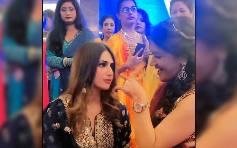 Divyanka Tripathi Dances On Aishwarya Rai Bachchan's Song 'Kajra Re' At Shireen Mirza's Sangeet Ceremony; Actress' Expressions Are On Point -WATCH VIDEO