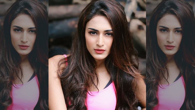 AHEM, Erica Fernandes Is All Hearts On Getting A Msg From Her Love; Calls Him ‘Her Favourite Notification’ – PIC