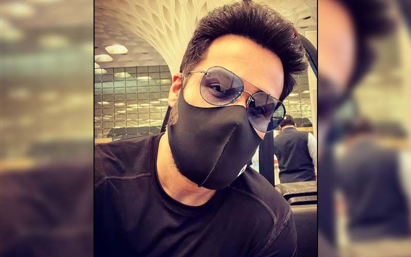 Emraan Hashmi Drops A Selfie As He Jets Off To Turkey; Fans Are Convinced He Is A Part Of Salman Khan Starrer Tiger 3