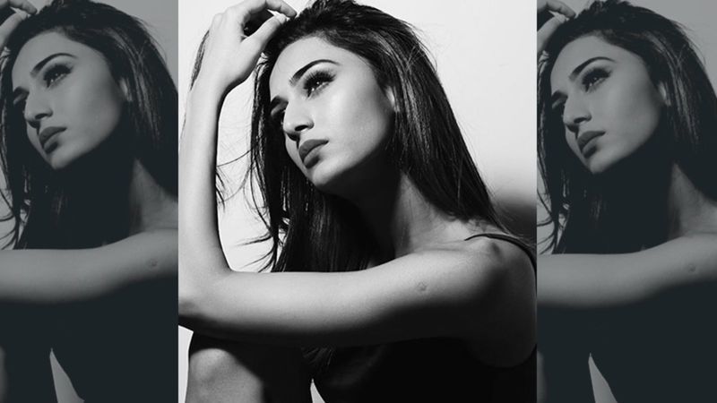 Kasautii Zindagii Kay’s Erica Fernandes Is A Gorgeous Mess In Her Latest Steamy Photoshoot - PIC Inside