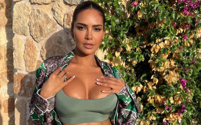 Esha Gupta Raises Oomph Factor As She Flaunts Her Ample Cleavage In Unbuttoned Shirt, Fans Say, ‘How Can Someone Be So Beautiful’- PICS INSIDE!