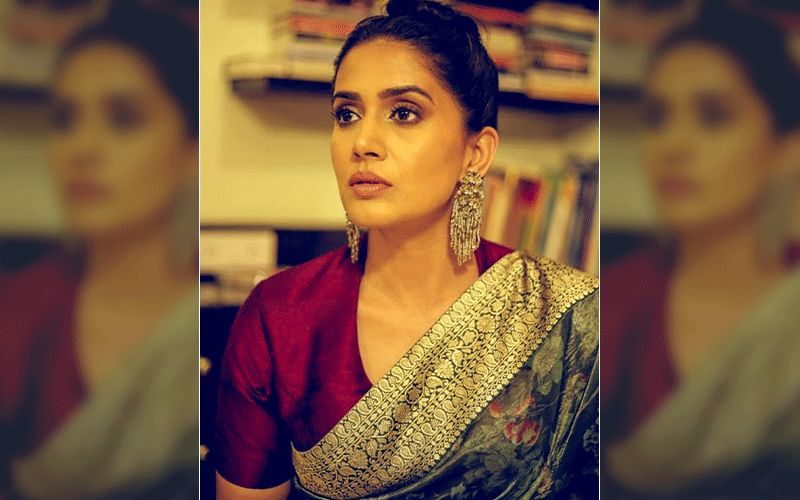 Maharashtracha Favourite Kon 2019: Sonali Kulkarni Makes A Graceful Style Statement In An Ethnic Saree