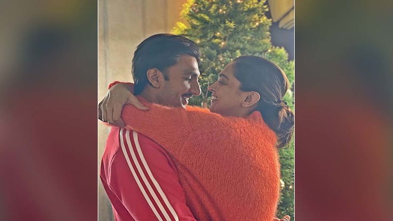 Christmas 2019:  Deepika Padukone And Ranveer Singh Pose For A Mushy Selfie; Bakes A Wholesome Christmas Cake