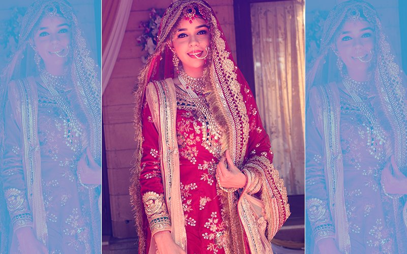 Did You Know That TV Damsel Eisha Singh’s Wedding Lehenga Took 45 Days To Design?