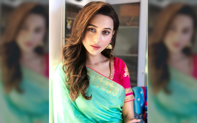 Mimi Chakraborty Looks Like A Dream In This Beautiful Saree, Shares Picture On Instagram