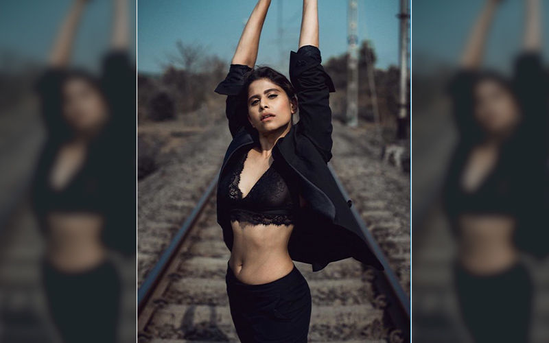 Sai Tamhankar Flaunts Her Perfectly Toned Midriff In This Smoking Hot Picture