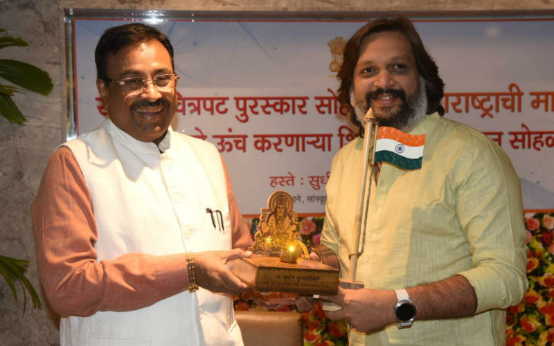 Akshay Bardapurkar Gets Felicitated By Maharashtra's Minister Of Cultural Affairs Sudhir Mungantiwar; Says, ‘Proud To Represent Three National Award Winning Films’