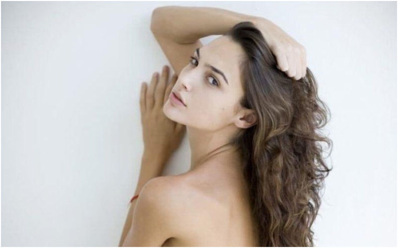 THROWBACK! Gal Gadot Goes NUDE; Flaunts Her Sideboob While Posing Seductively And Pressing Her Boobs Against The Wall-READ BELOW!