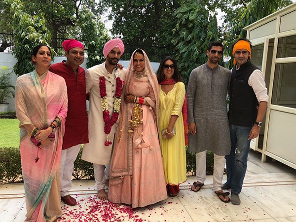 Gaurav Kapoor Ajay Jadeja And Ashish Nehra With The Newly Weds Neha Dhupia And Angad Bedi