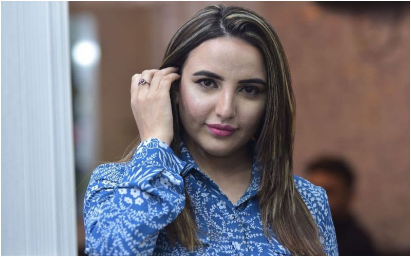 Pakistani TikToker Hareem Shah’s PRIVATE Video Leak Scandal; Social Media Star Accuses FRIENDS Of Leaking Her Saucy Clips-READ BELOW