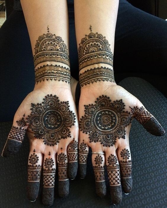 25 Cute And Easy Round Mehndi Designs With Pictures | Styles At Life