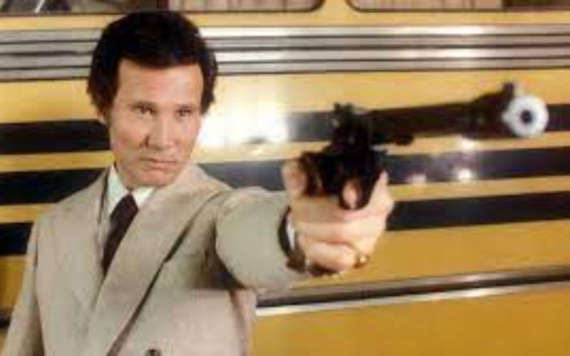 Ocean's 11 Actor Henry Silva PASSES AWAY At Age Of 95; Condolences Pour In From Celebs For Veteran Hollywood Star