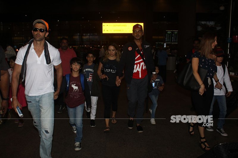 Hrithik Roshan With Family