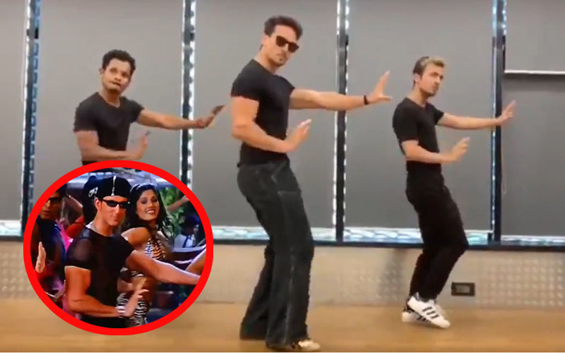 Tiger Shroff Does The Ek Pal Ka Jeena Dance For Birthday Boy Hrithik Roshan And It's Fabulous- Watch Video