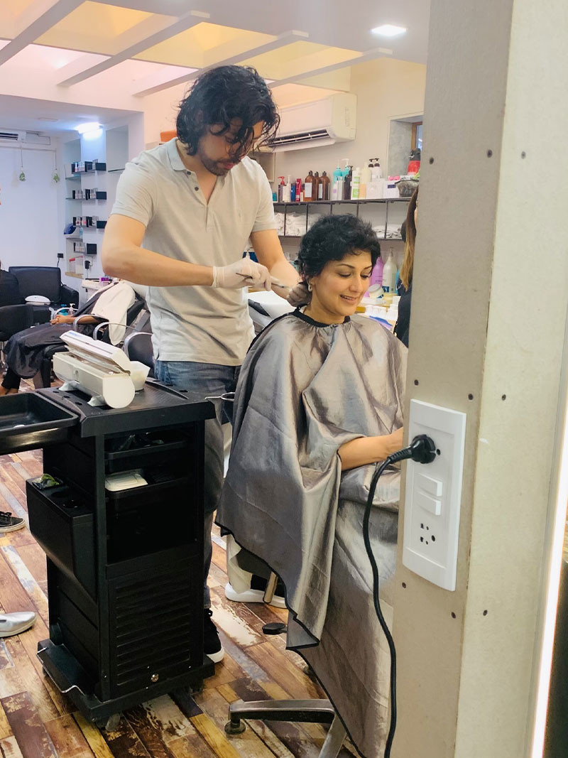 Sonali Bendre Hair Cut