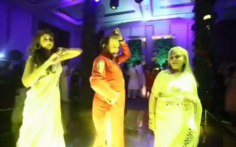 Jaya Bachchan And Shweta Bachchan Dancing On Pallo Latke In This Throwback Video Is The Best Thing You Will See On The Internet