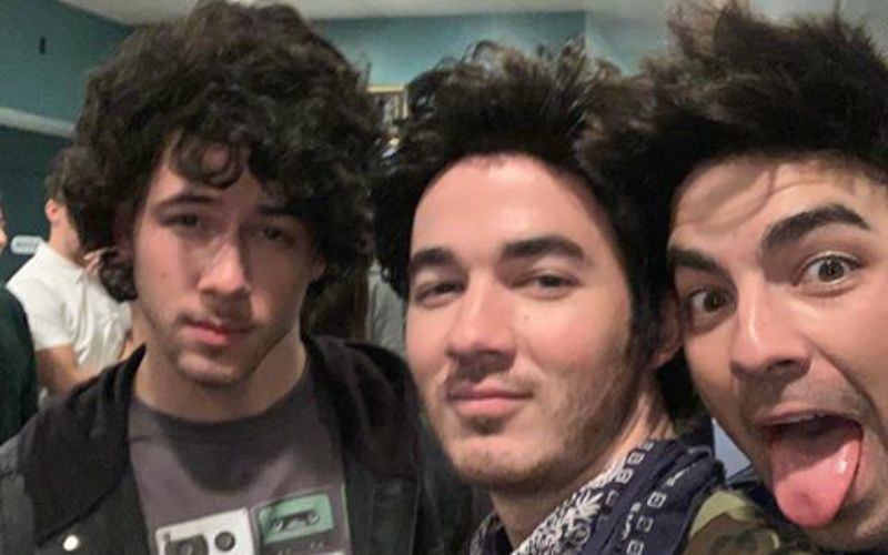 Nick Jonas, Joe Jonas And Kevin Jonas Of The Jonas Brothers Accused Of 'Bullying' A Comedian; Latter Recalls Her 'Mean' Parade Experience With The Trio