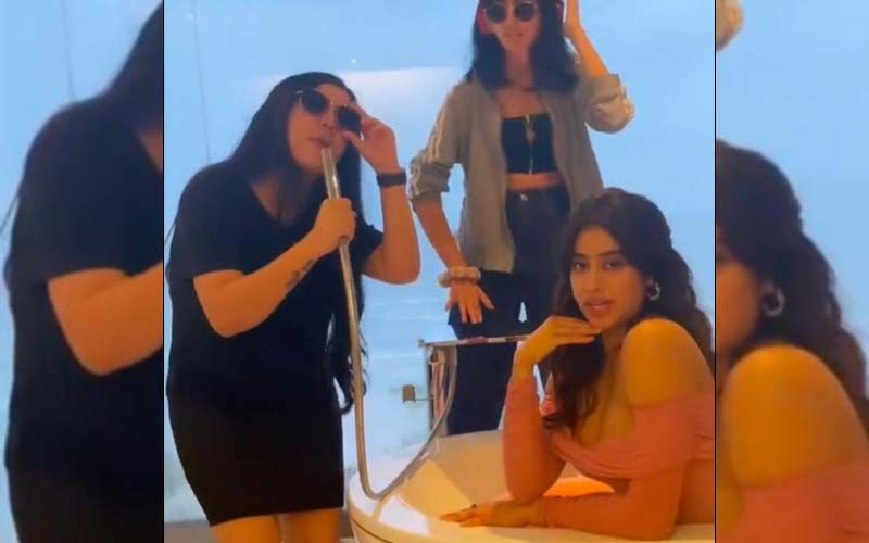 Janhvi Kapoor Slips In A Bathtub While Dancing To The Song 'Qayamat' With Her 'Aksa Gang'; Kajol And Kajal Aggarwal Feature In The Hilarious Video