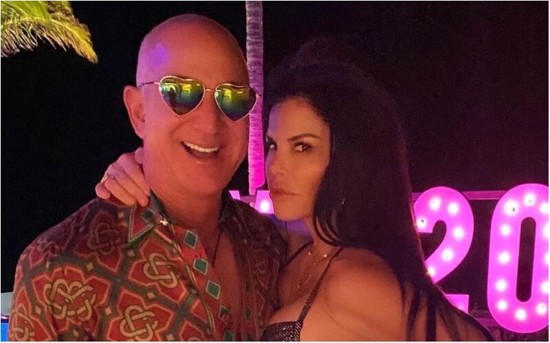 Jeff Bezos Gets Touchy With Girlfriend Lauren Sanches, SLAPS Her Butt At Lunch With Friends, WATCH VIRAL VIDEO!