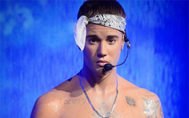 Justin Bieber Gets A Shirtless New Wax Statue At Madame Tussauds