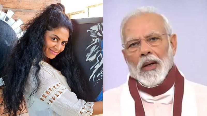Kavita Kaushik Invents A Yoga Pose Inspired By PM Narendra Modi's 'Atma Nirbhar' Speech; Fans Call Her 'Spider Woman'